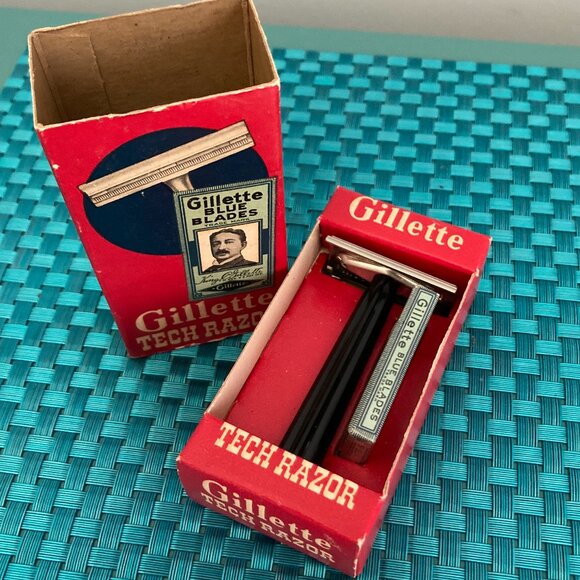 Gillette Tech Razor Vintage with Blue Blades NOS - Picture 7 of 15